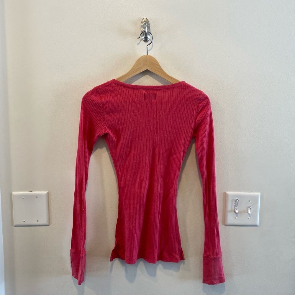 Hollister Women's Long Sleeve Ribbed Henley Top in Pink - Picture 5 of 8